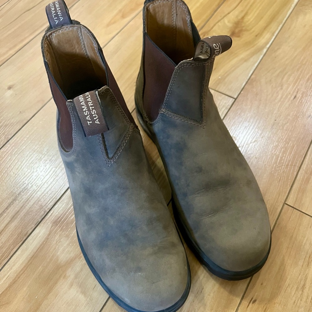 ❌ SOLD ❌ Blundstone Rustic Brown Leather Boots